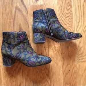 Madewell calf hair ankle boots sz 7.5